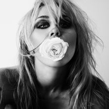 Load image into Gallery viewer, Miley - Bass Persuades